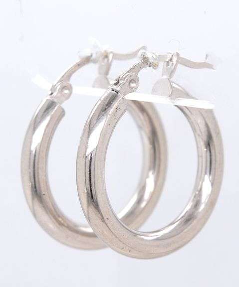 14kt White gold small hoop earrings