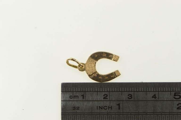9K Yellow Gold Horse Shoe Lucky Good Luck Charm/Pendant
