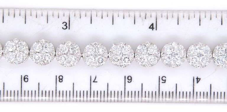 18kt White gold 12.16ctw diamond cluster bracelet