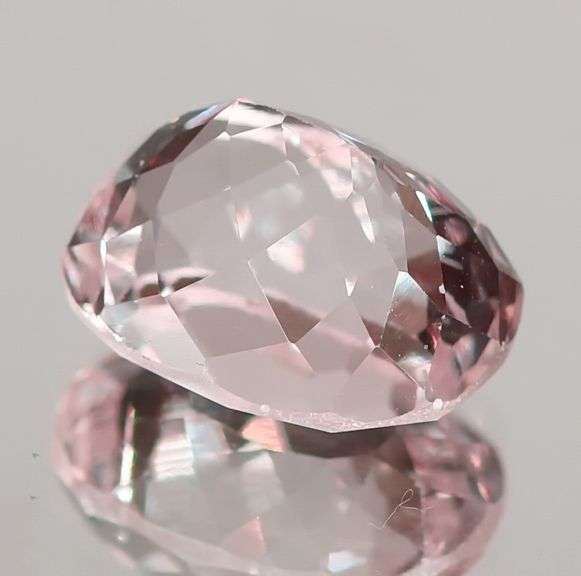 Superb 8.47ct high fire platinum pink Kunzite