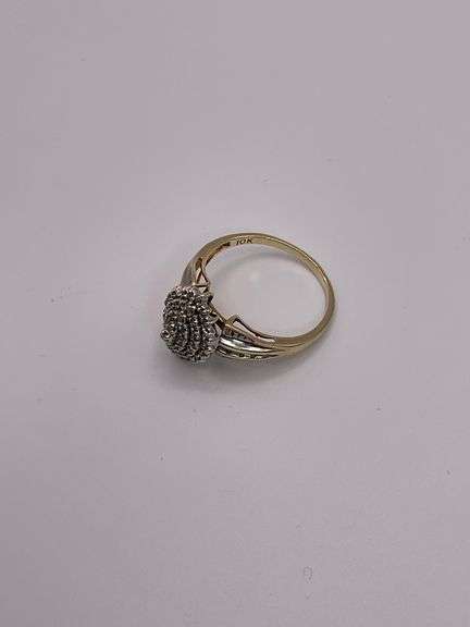 3.6g 10k YG Diamond Cluster Ring Size 8