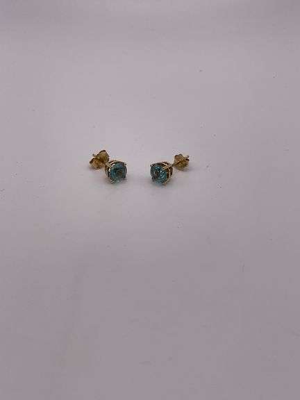 .8g 14k YG Earrings Blue Stones