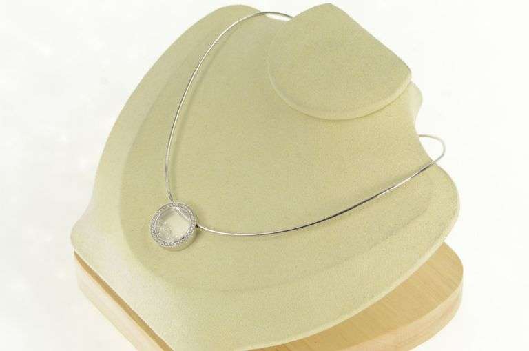 18K White Gold 1.25 Ctw Movado Diamond Capsule Chain Necklace