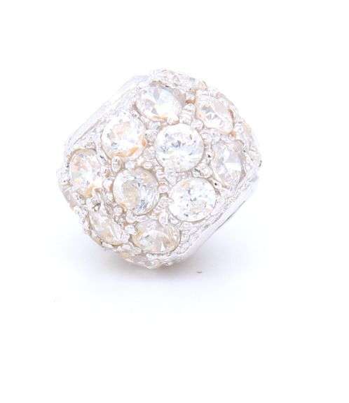 18kt White gold CZ ball pendant