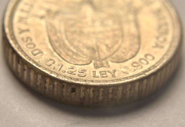 1904 Panama "Pill" 2 1/2 Centesimos Silver Coin