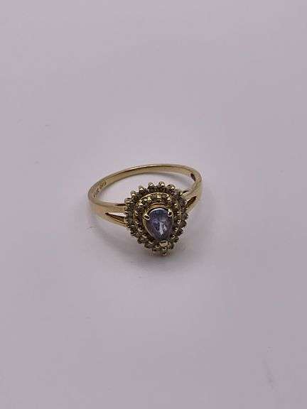 2.2g 14k Yellow Gold Diamond Ring Purple size 6.5