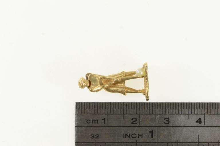 14K Yellow Gold Woman Golfing Solitaire Pearl Vintage Charm/Pendant