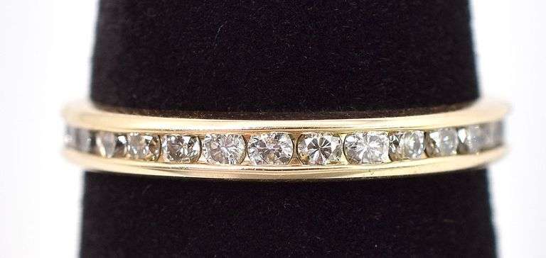 Amazing 14K Yellow Gold Diamond Band Ring