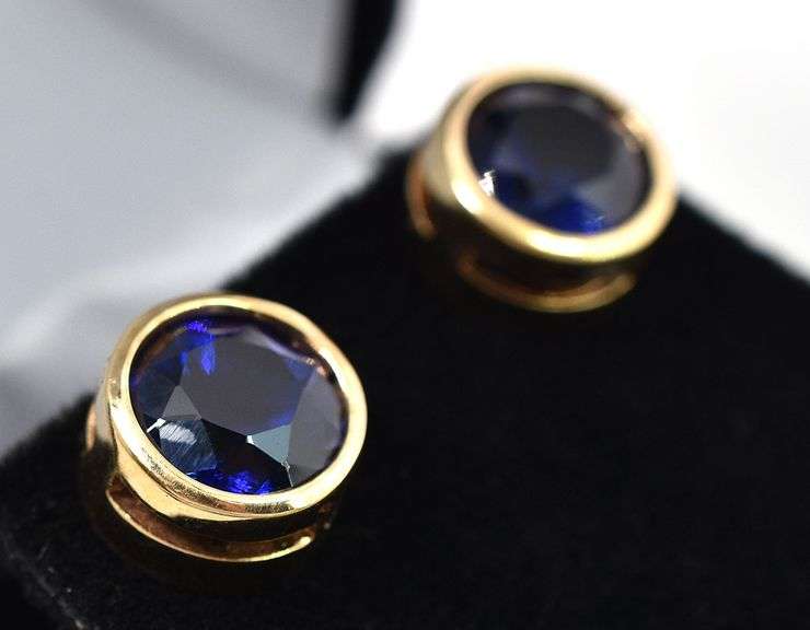 Fantastic 925 Vermeil Blue Sapphire Gemstone Stud Earrings