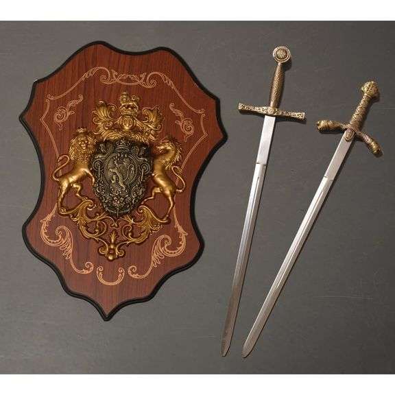 Forgemith Heritage Medieval Hanging Swords Crest
