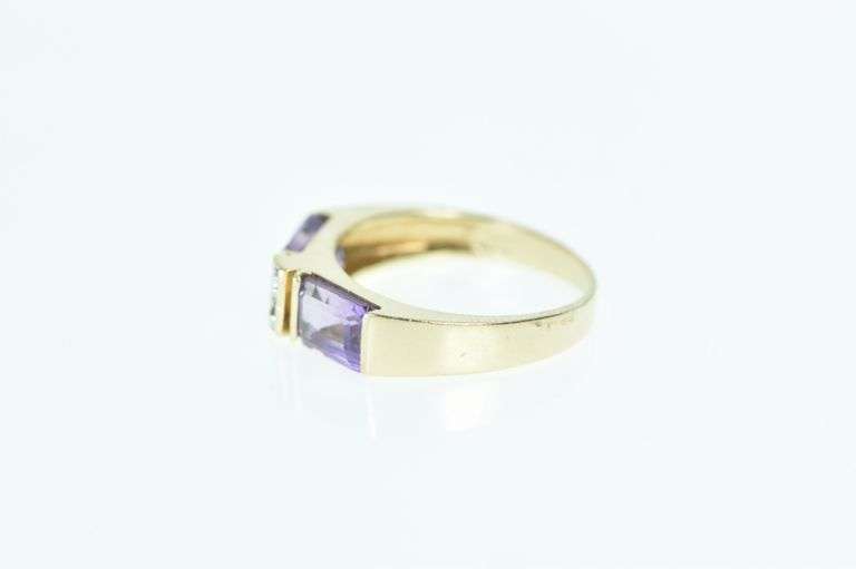 14K Yellow Gold Emerald Cut Amethyst Diamond Band Ring