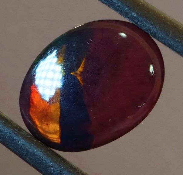 Bi-color 1.96ct Welo Black Opal