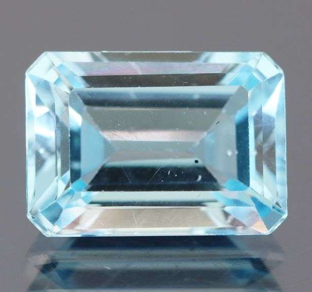 VIVID! 9.73ct top sky blue Topaz