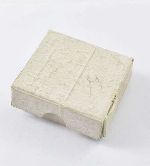 White Bank Holiday US $5/$2.50 Box 1920s Gold Coin Gift Presentation