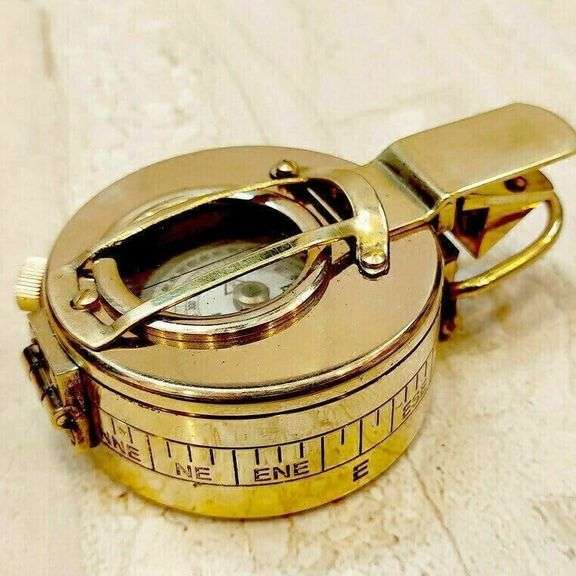 Vintage WWII Military Compass