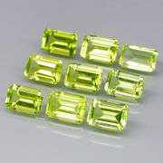 Vibrant 5.85ct Peridot set