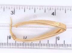 14kt Yellow gold oval hoop earrings