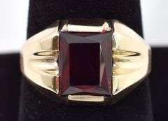 Charming 10K Yellow Gold Red Garnet Gemstone Ring