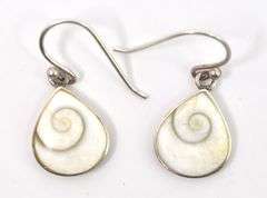 Delicate 925 Shell Dangle Earrings