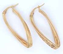 14kt Yellow gold oval hoop earrings