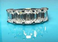 Sparkling 14 Kt White Gold Plate 5.07 Ct VVs1 F-G Simulated Diamond Ring