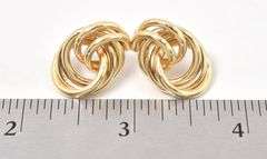 Elegant 14K Yellow Gold Stud Earrings