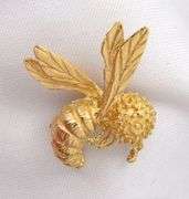 Beautifully Sculpted 14K YG Bee Brooch