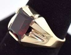 Charming 10K Yellow Gold Red Garnet Gemstone Ring