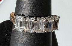 Sparkling 14 Kt White Gold Plate 5.07 Ct VVs1 F-G Simulated Diamond Ring