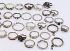 Group lot of Vintage 925 sterling silver rings