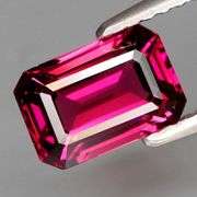 Simply lovely 1.70ct violet pink Rhodolite Garnet