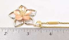 Pretty 18K Multi-Gold Flower Pendant Necklace