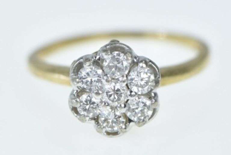 14K Yellow Gold 0.35 Ctw Diamond Vintage Cluster Ring