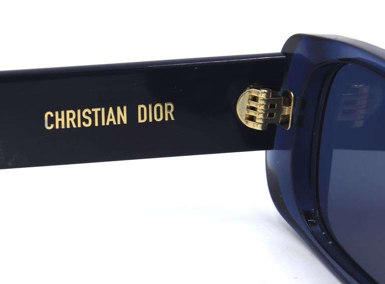Dior Wildior sunglasses