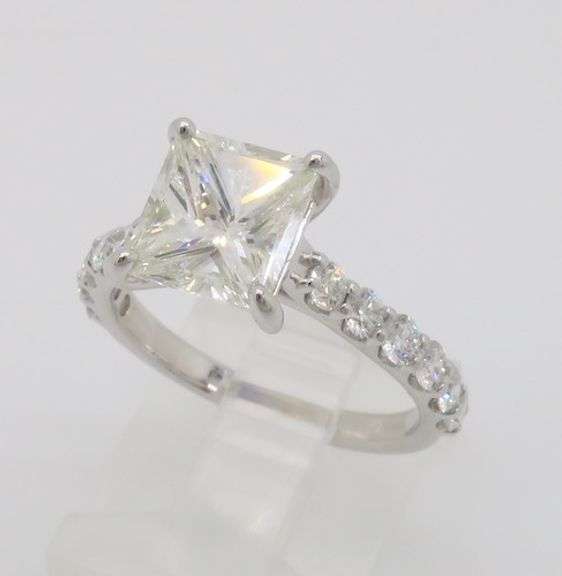 GIA Certified 2.62CTW Diamond Ring