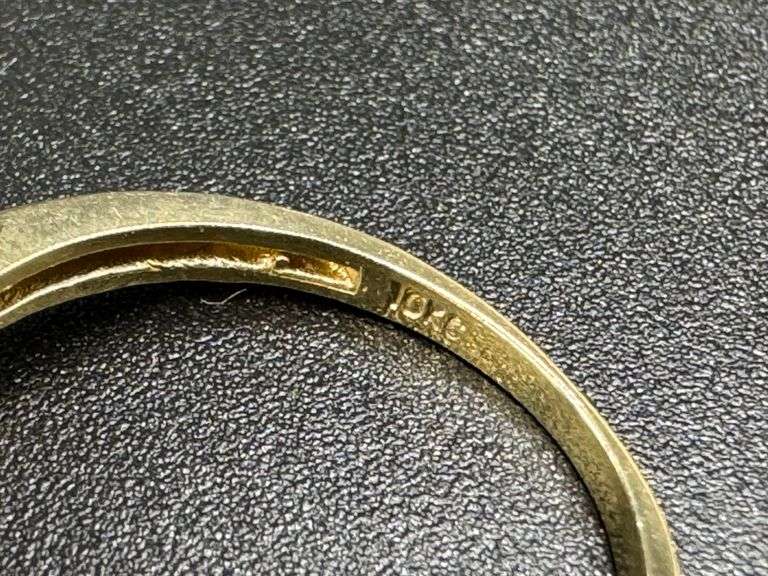 10k Yellow Gold Natural Ruby Gemstone Ring with White CZ Halo Size 7