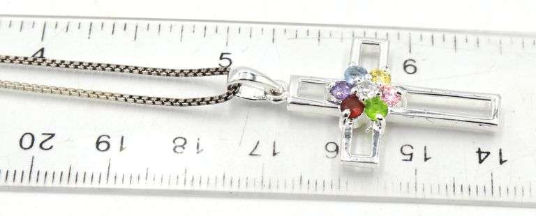 Group lot of Vintage 925 sterling silver necklaces