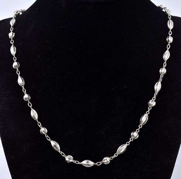 Chain Necklace in Sterling Silver