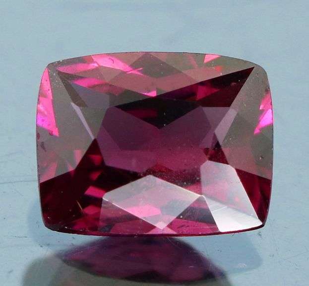Fantastic 1.57ct rich Rhodolite Garnet