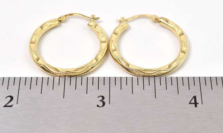 Adorable 14K Yellow Gold Earrings