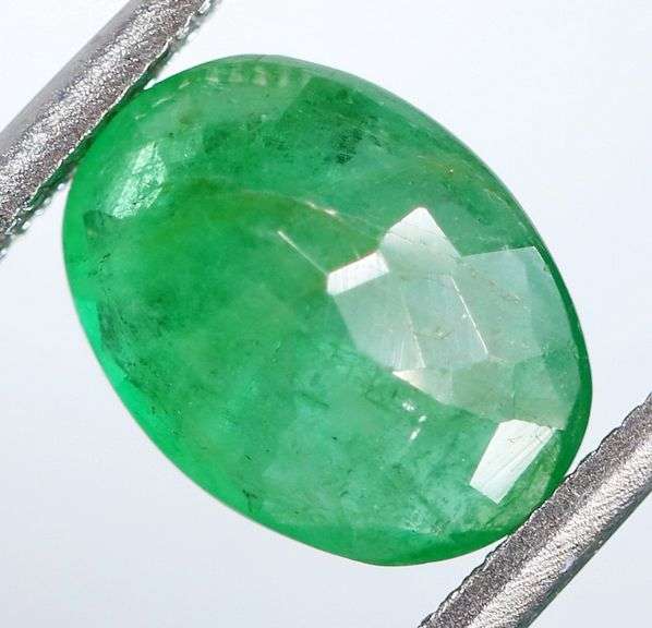 Vibrant green 1.76ct unheated Colombian Emerald