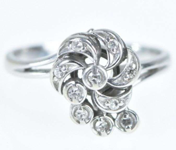14K White Gold Diamond Swirl Vintage Cluster Spiral Ring