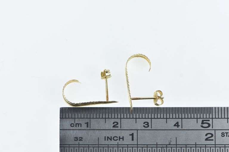 14K Yellow Gold Leaf Feather Curved Vintage Stud Earrings