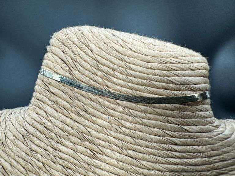 10k Yellow Gold 3mm Herringbone 8" Bracelet