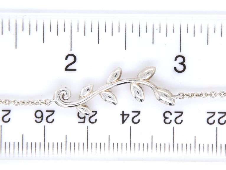 Tiffany & Co Olive leaf Vine bracelet in 925 sterling silver