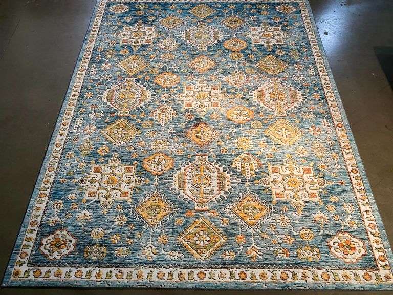 Beautiful Classic rug 5x7