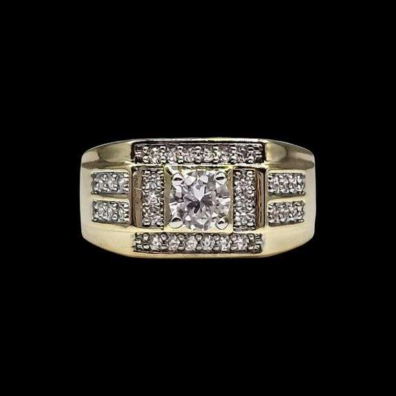 Men's 14 Kt Gold Plate 3.85 Cttw Lab Simulated Diamond Ring.