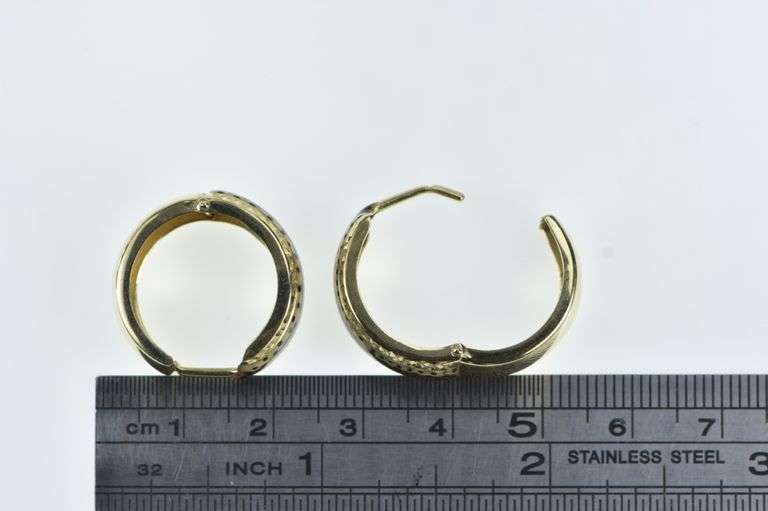 14K Yellow Gold 20mm Cheetah Print Leopard Enamel Hoop Earrings