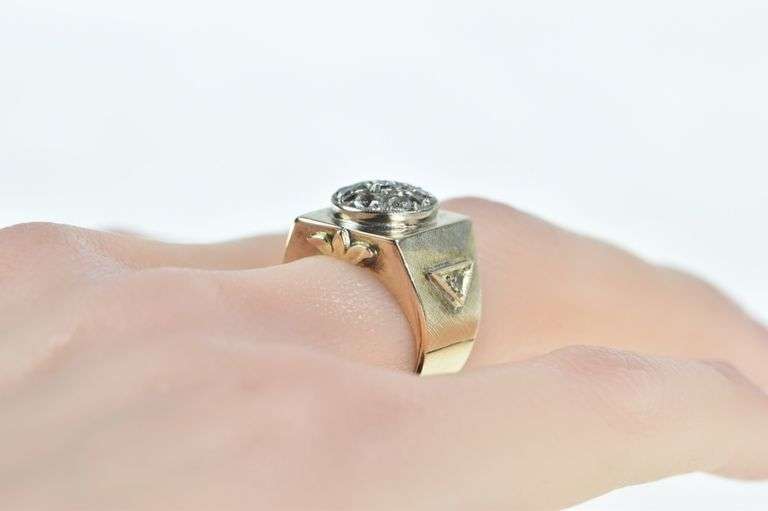10K Yellow Gold 0.50 Ctw Victorian OMC Diamond Squared Ring
