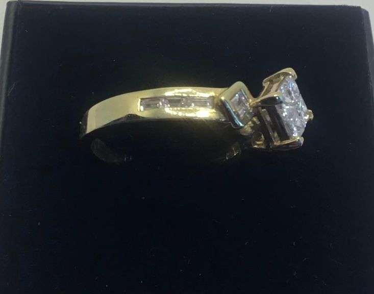 14K YELLOW GOLD DIAMOND ENGAGEMENT RING